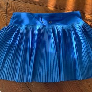 Lululemon Pleat to Street Skirt in Excellent Condition